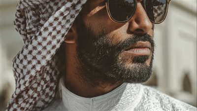 كنتُ متزوجًا من امرأة صالحة وهادئة الطباع تُدعى هناء